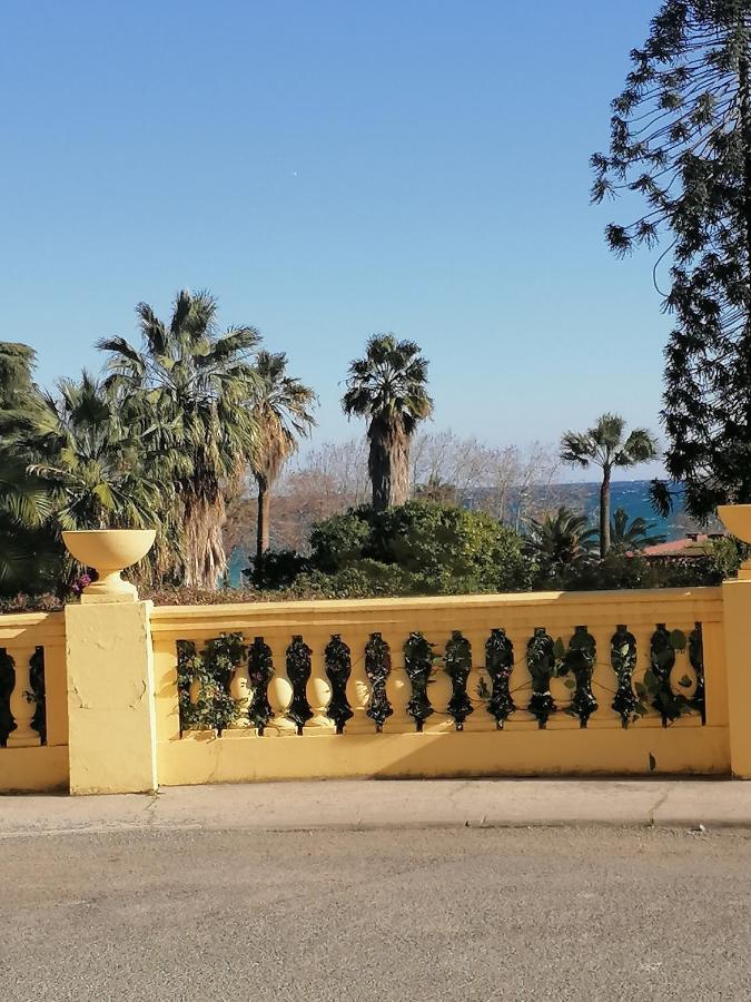 Imperial Palace Bord De Mer Menton Extérieur photo